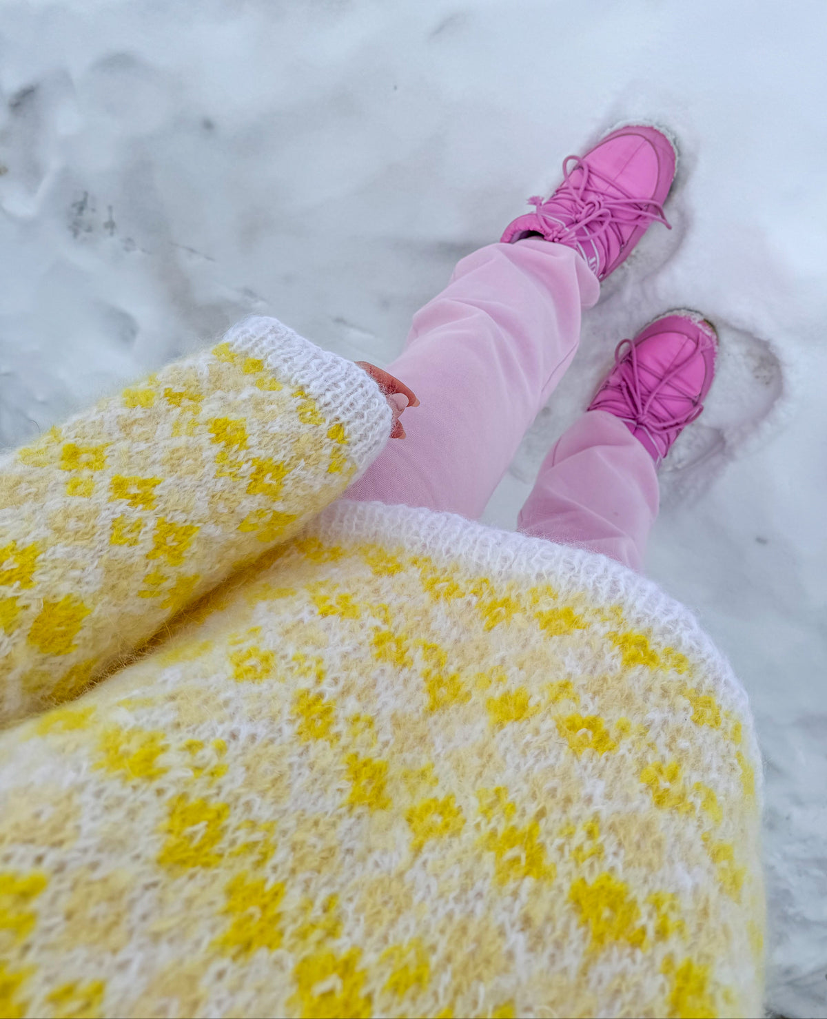 Vårin Sweater easter edition (Yarn Kit)