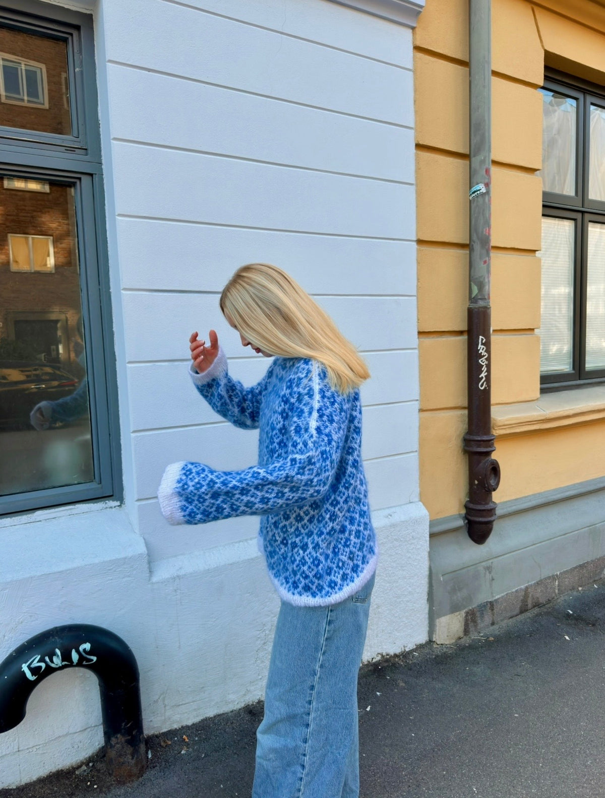 Vårin Sweater – Two Colours (Knitting Pattern)