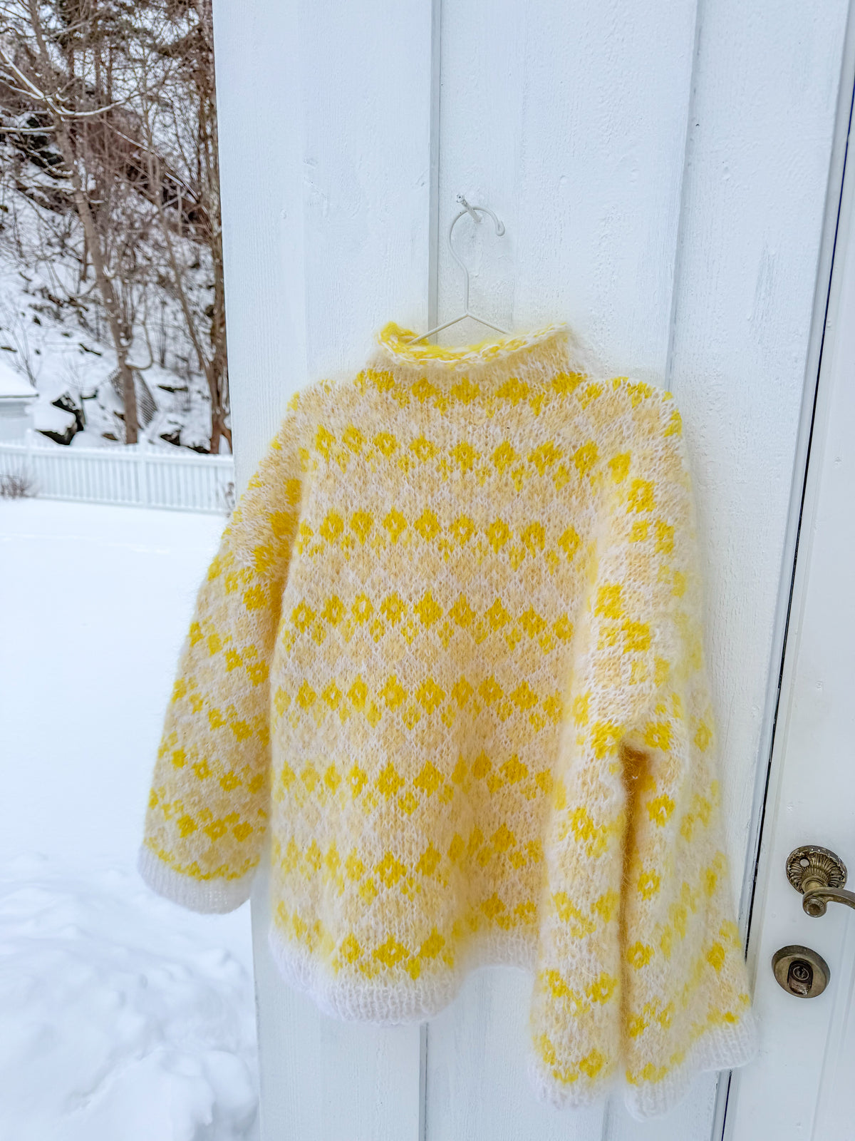 Vårin Sweater easter edition (Yarn Kit)