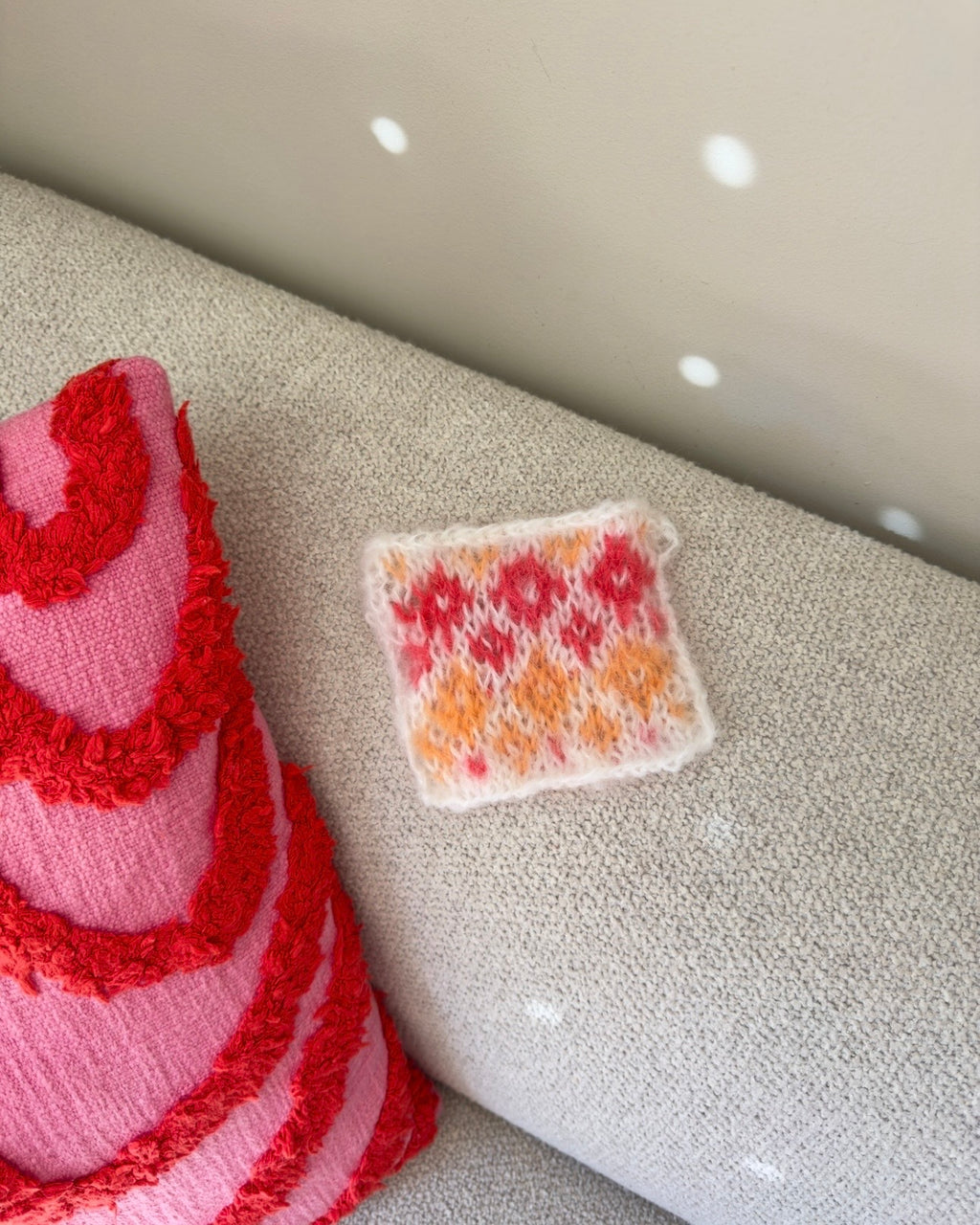 Vårin Sweater - Yarn Kits