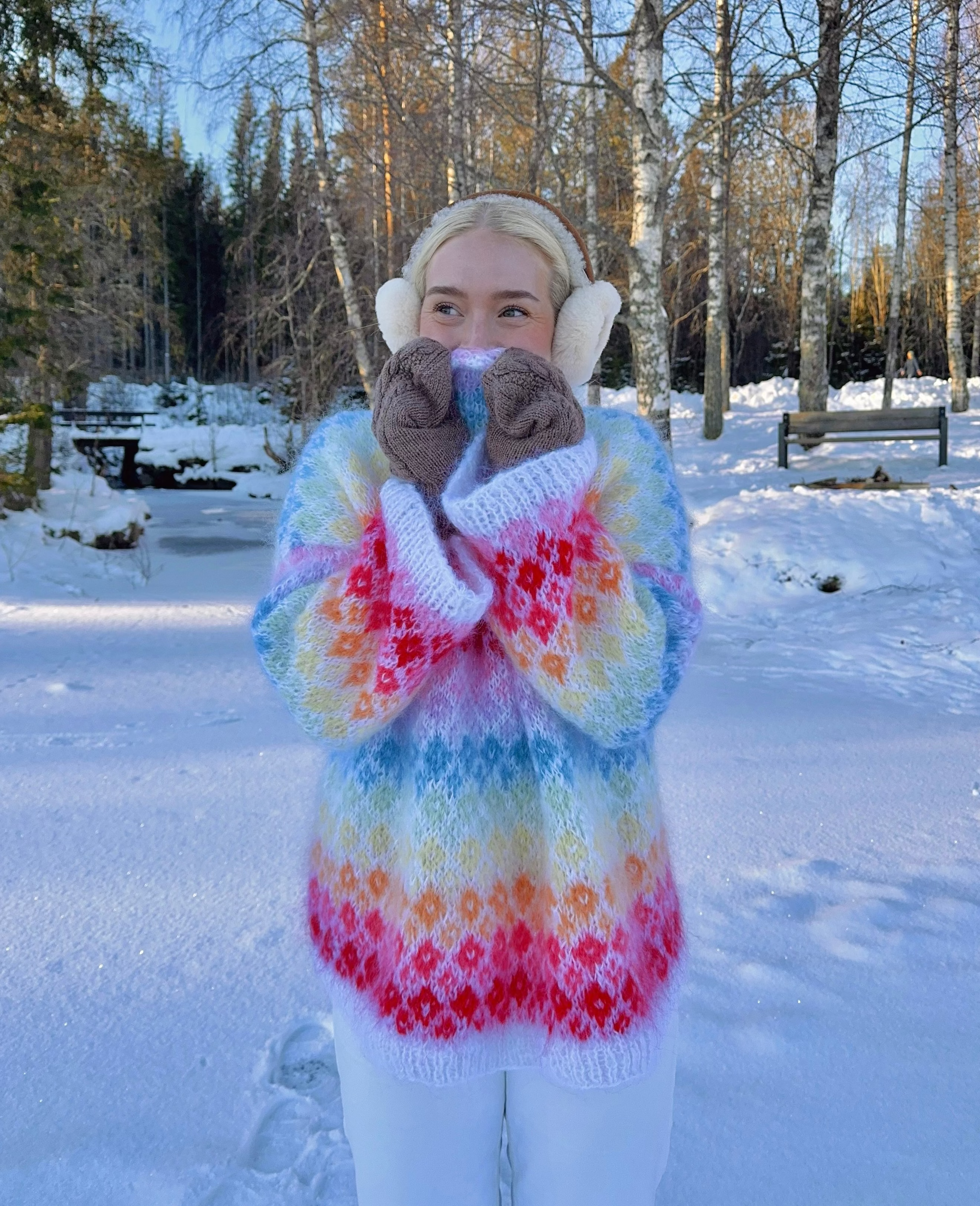 Vårin Sweater Rainbow - Yarn Kit