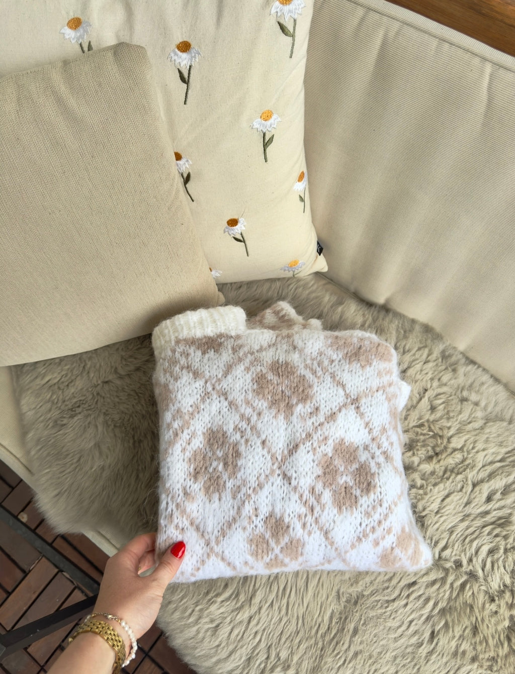 Ylva Sweater - Yarn Kit (Soft)