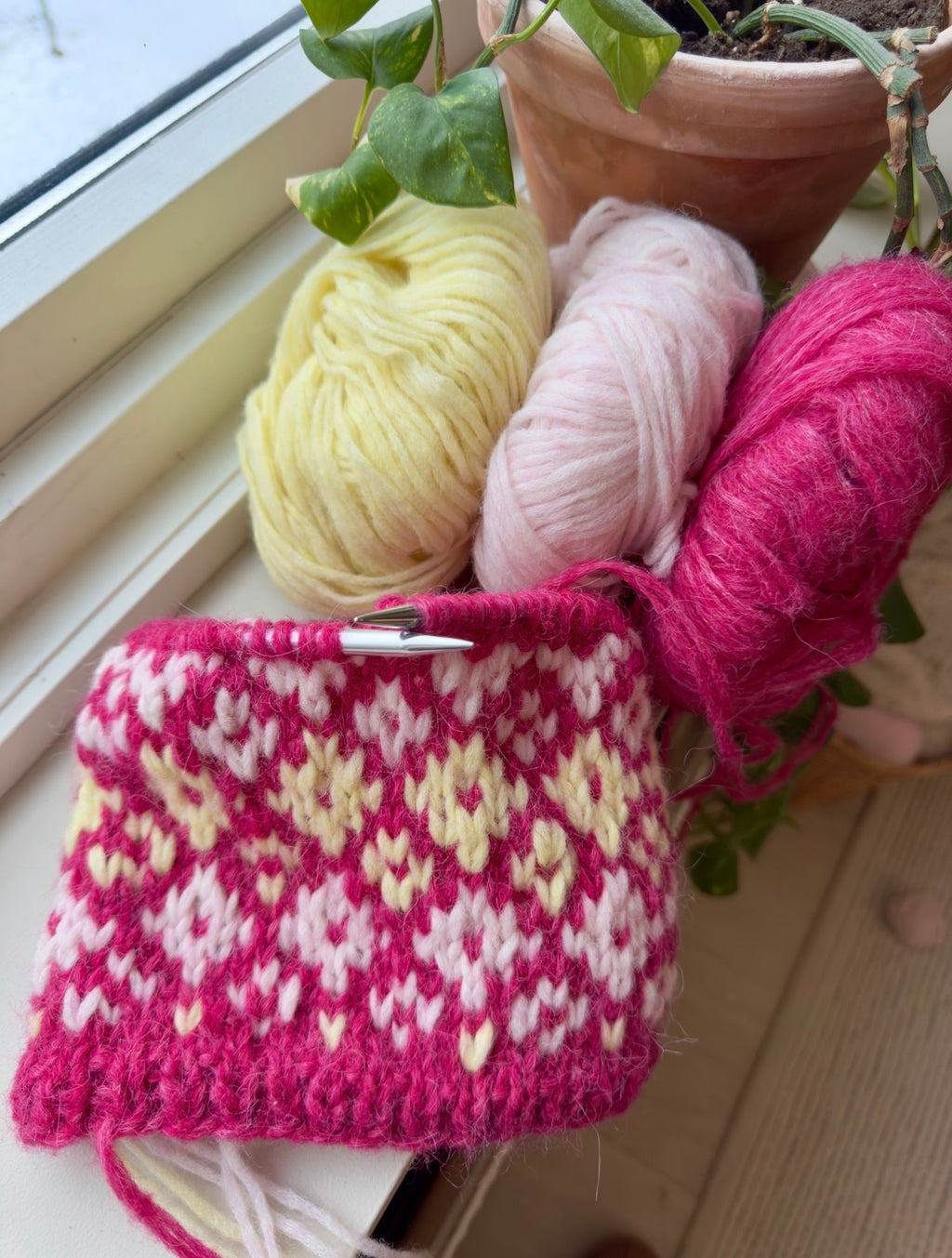 Vårin Cowl - Yarn Kit
