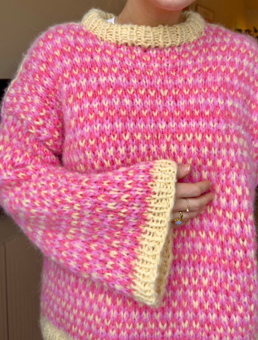 Mentos Sweater