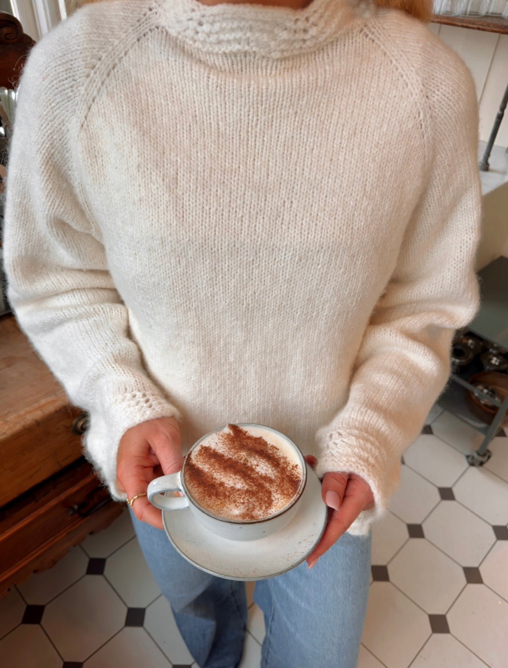 Améli sweater (yarn kit)