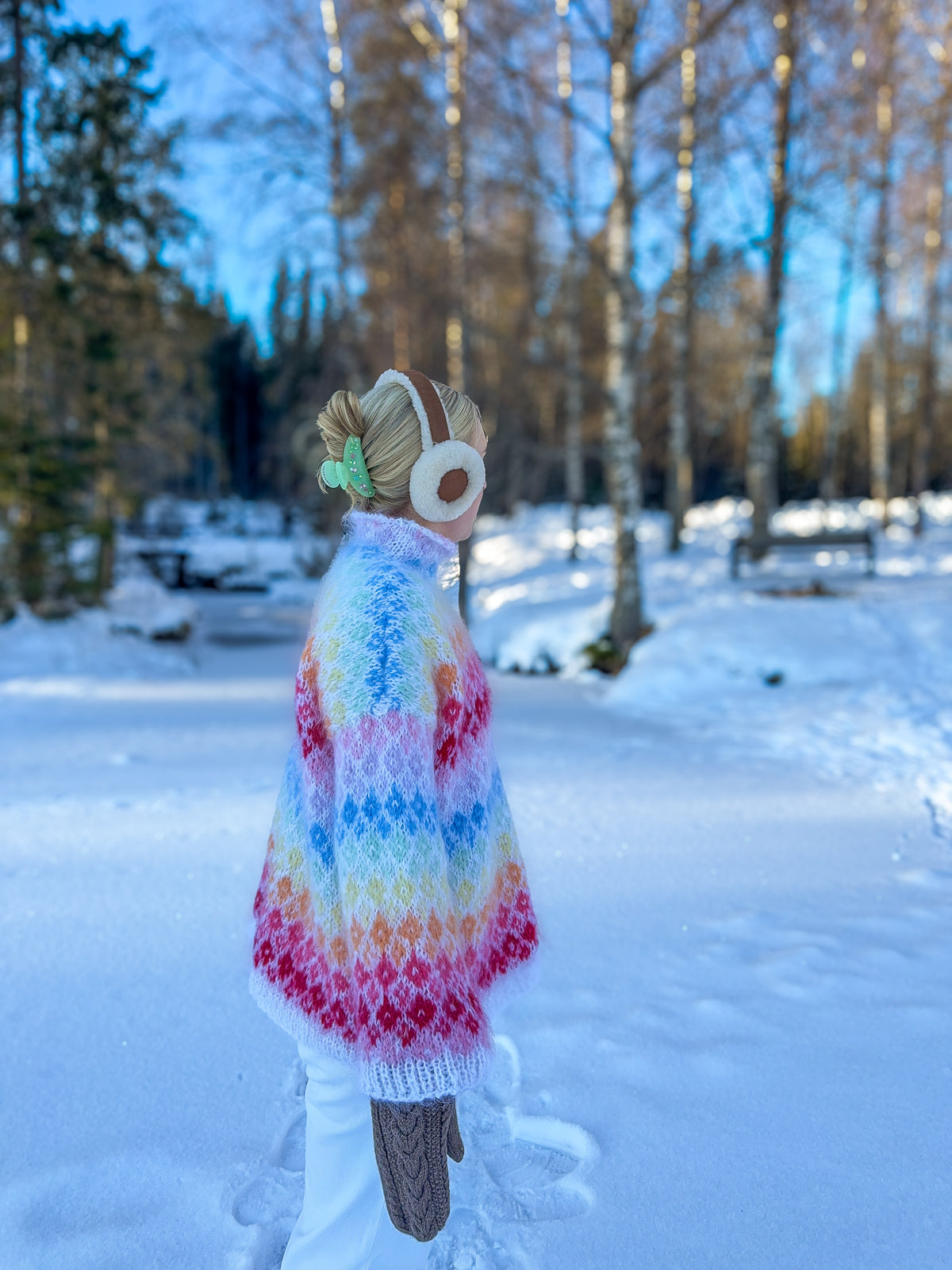 Vårin Sweater Rainbow edition (digital pattern)