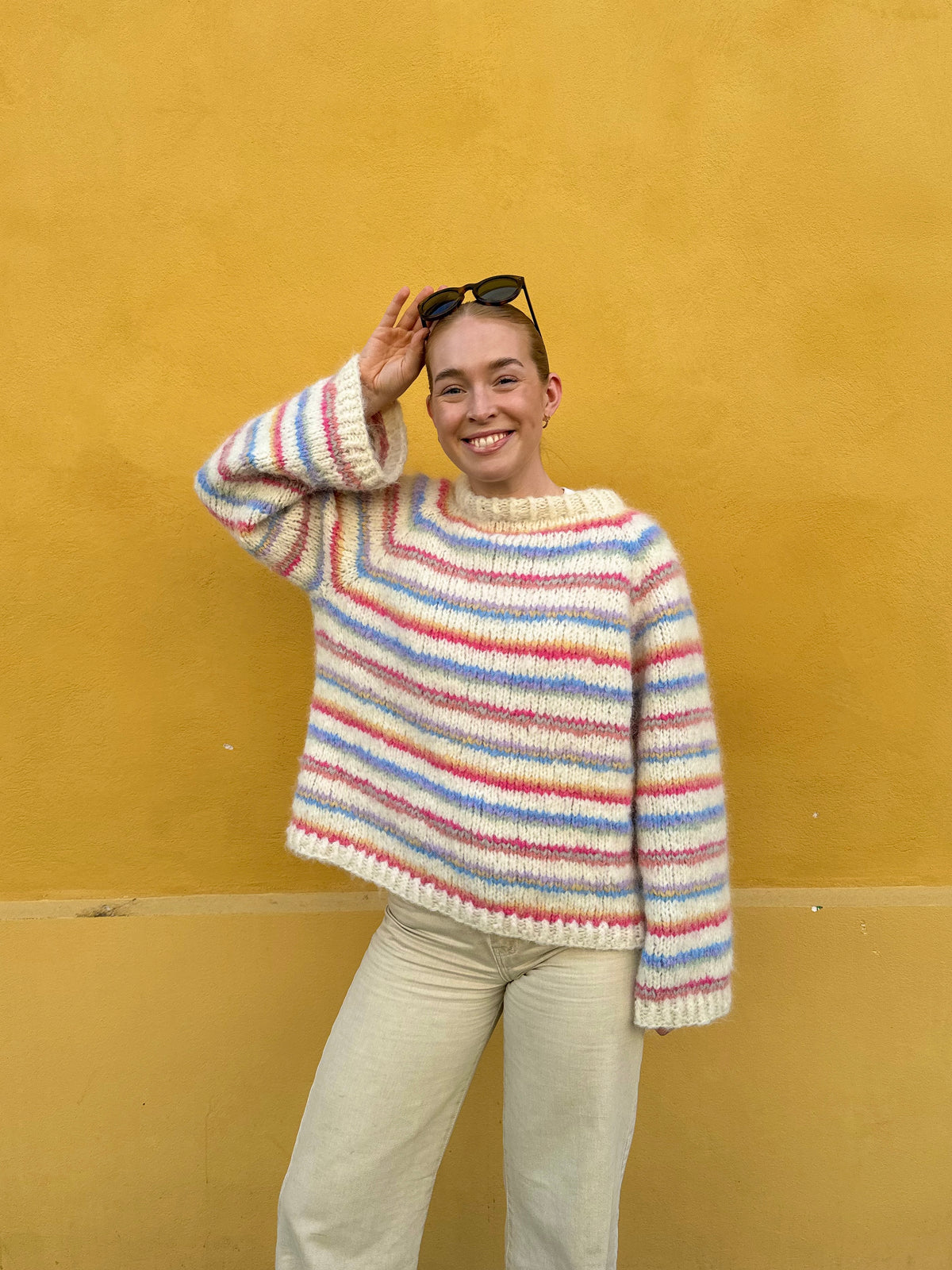 Juni Sweater