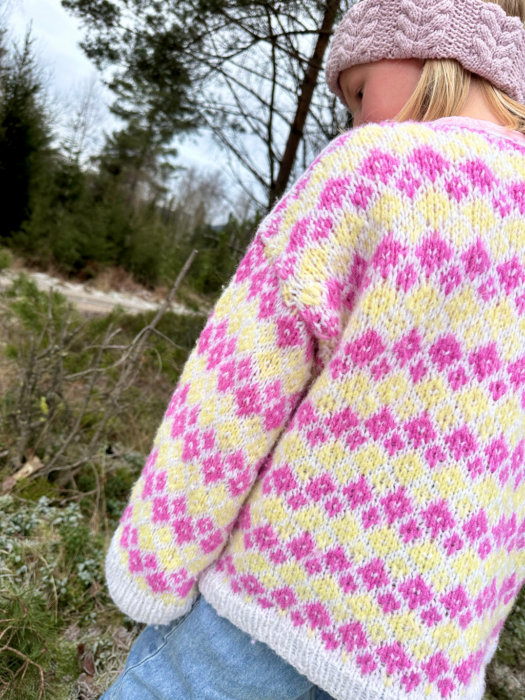 Vårin Sweater Mini - yarn kits