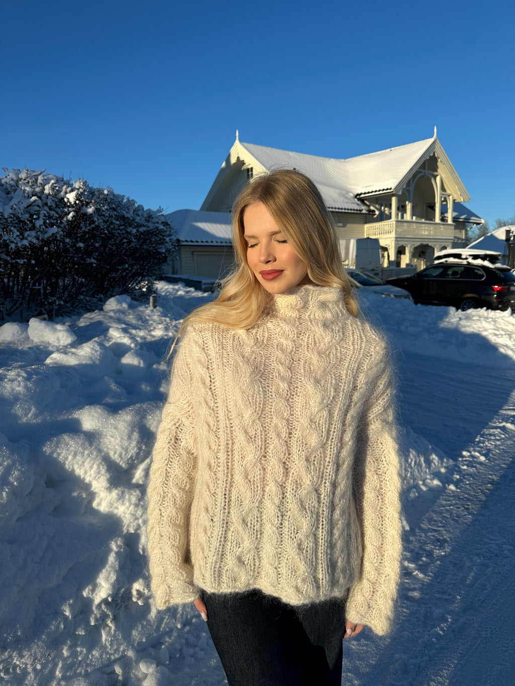 Løkka Sweater - Yarn Kits