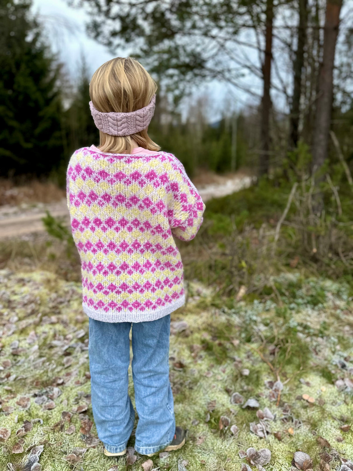 Vårin Sweater Mini - yarn kits
